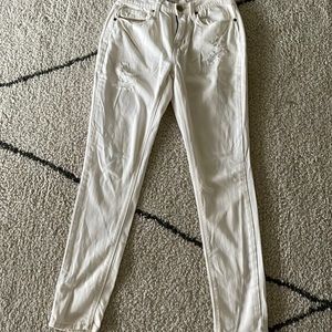This brand is mud and they are high rise Jean leggings with some rips